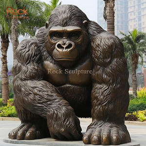맞춤형 내구성 야외 도시 공원 정원 장식 현대 애니메이션 수지 대형 고릴라 수지 동상 조각 - Product Image 5
