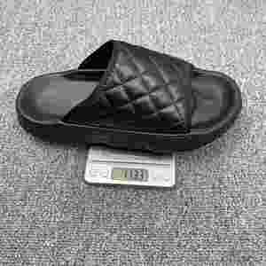 Nouvelles pantoufles en gros pour hommes, tongs d'été tendance en cuir de vachette pour la plage - Product Image 3