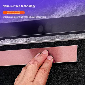 Zócalo Moderno Minimalista de Acero Inoxidable con Acabado Negro Cepillado 201, Ultra Delgado para Sala de Estar y Escaleras - Product Image 3