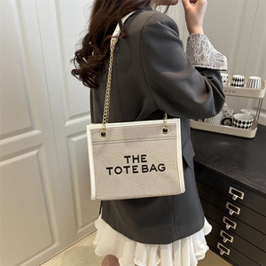 Nouveau <span class=keywords><strong>Sac</strong></span> Bandoulière en Jean 2026 - <span class=keywords><strong>Sac</strong></span> à l'Épaule Tendance <span class=keywords><strong>avec</strong></span> Lettres Brodées et Chaîne - Product Image 2