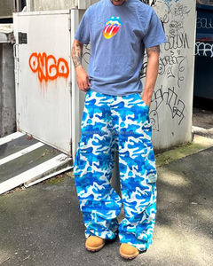 <span class=keywords><strong>Pantaloni</strong></span> <span class=keywords><strong>larghi</strong></span> <span class=keywords><strong>con</strong></span> stampa mimetica mimetica e ampia su misura in tela di cotone stile oversize <span class=keywords><strong>pantaloni</strong></span> Cargo da uomo <span class=keywords><strong>con</strong></span> tasca laterale - Product Image 2