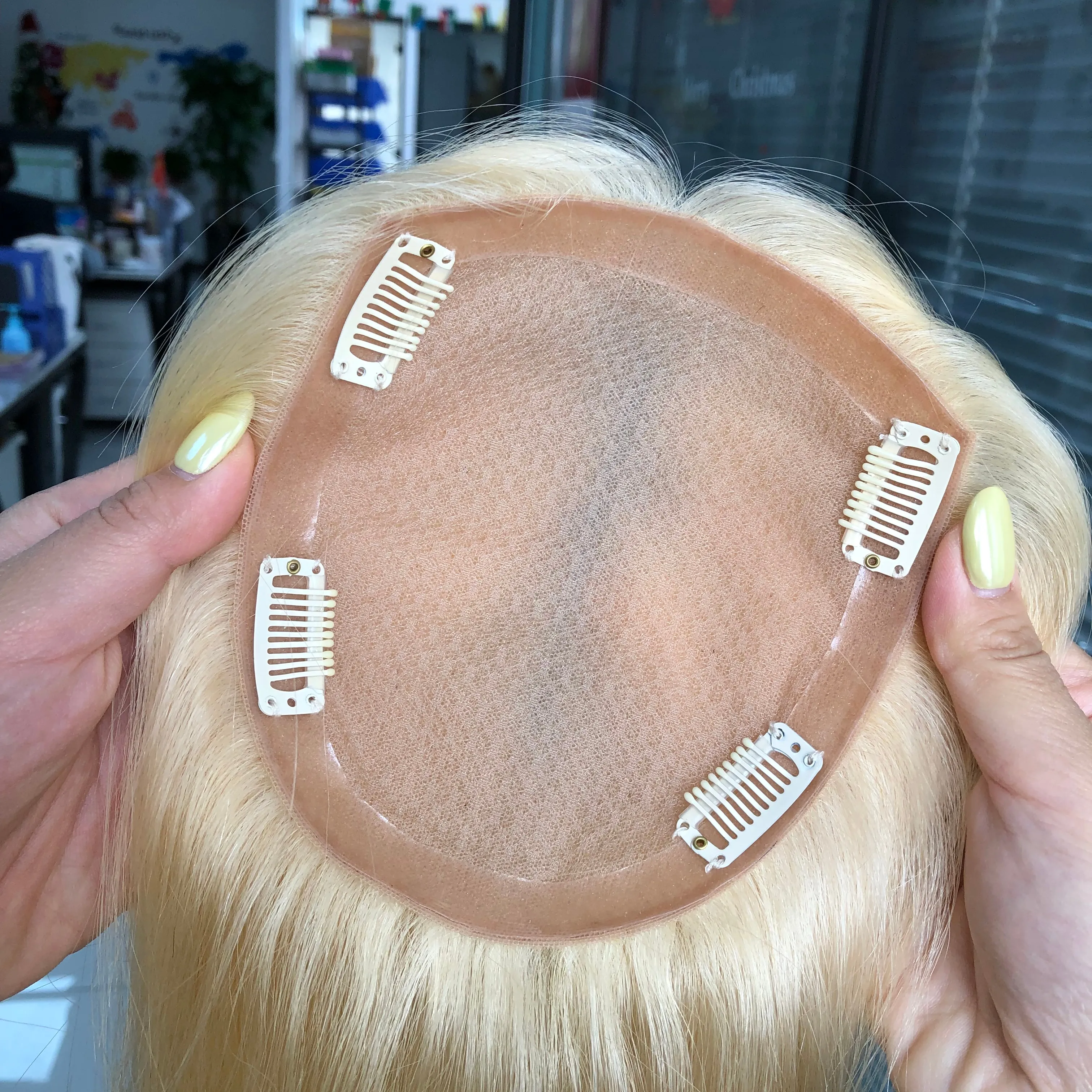新着ベストセラー #613ブロンドシンシルクレースベースヘアピーストッパー/女性用カツラ100% レミー人毛