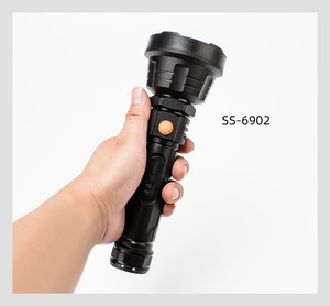 Lampe torche LED haute puissance rechargeable avec <span class=keywords><strong>batterie</strong></span> au lithium, mode SOS, éclairage d'urgence ultra-lumineux, faisceau longue portée 500m+, ABS - Product Image 2