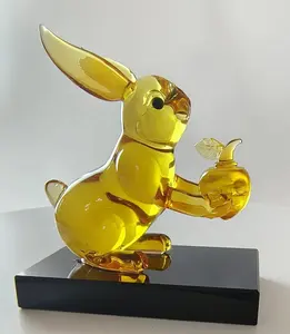 토끼 장식품 작은 동물 입상 도매 동물 모델 크리스탈 저렴한 크리스탈 기념품 수제 유럽 민속 예술 5 인치