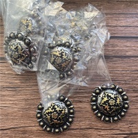 Boucles de ceinture antiques argentées et dorées en zinc durable Western Horse Tack Concho