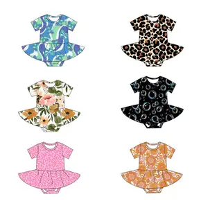 ホット販売カスタムプリント女の赤ちゃんロンパースソフト生地換気漫画パターン夏のショートガール服