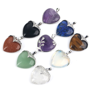 Collier en cristal de guérison en pierres précieuses naturelles 2025, pendentif cœur en cristal, vente chaude - Product Image 3