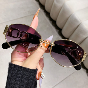 Oval <b>Sunglasses</b> Women Metal Frame UV400 PC Lens Black Retro Street Style Trendy Outings Cycling Driving Party - Product Image 3