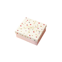 Petite boîte de papier pour cosmétiques frais tenue dans la main boîte-cadeau avec couverture ciel et terre avec stratification mate et doublure en éponge pour les nouveaux cadeaux