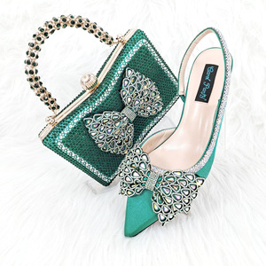 Chaussures pour femmes à bout pointu avec nœud entièrement orné de diamants et sac de soirée assorti, style européen et américain, ensemble prêt à expédier - Product Image 5