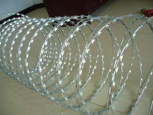 Alambre de Púas Galvanizado Tipo Concertina de 300 mm de Diámetro, <span class=keywords><strong>Bto</strong></span> <span class=keywords><strong>20</strong></span>, Nigeria - Product Image 4
