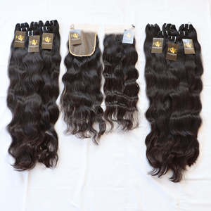 Paquets de cheveux naturels indiens vierges bruts à Deep Wave 100% naturels avec Frontal 13x4 et 4x4 Lace Closure - Product Image 1