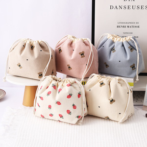 Sac de maquillage personnalisé en coton matelassé à fleurs avec cordon de serrage, sac de <span class=keywords><strong>toilette</strong></span> de voyage mignon, sac de rangement pour cosmétiques, sac cadeau pour femmes et filles - Product Image 2