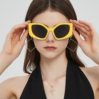 2025 personnalité transfrontalière européenne et américaine mode alien cadre épais crapaud fille chaude lunettes de soleil femmes lunettes de soleil