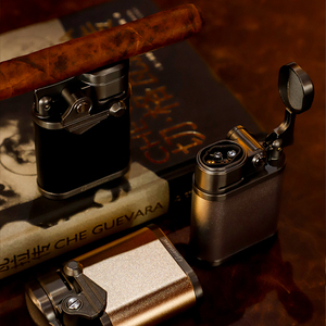 Encendedor de Cigarros Moderno de Aleación de Zinc con Logotipo Personalizado, Llama de 4 Jets, Recargable con Butano, Resistente al Viento, Portátil, Accesorios de Lujo para Cigarros - Product Image 4