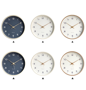 Orologio da Parete Scandinavo in Legno, Design Semplice e Creativo con Specchio, Silenzioso, Decorativo per Soggiorno - Product Image 1