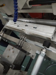 Machine de copie-fraisage 2250W pour profilés aluminium et PVC, idéale pour la fabrication de fenêtres et de portes - Product Image 4