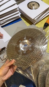 Endüstriyel Elmas Kesme ve Taşlama Diskleri Çift Taraflı Kaplamalı Elektrolizle Kaplanmış OEM Granit Mermer İçin 4,5 İnç Çapında - Product Image 5