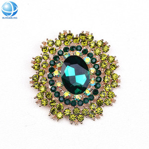 Spille a fiore di strass scintillanti multicolore all'ingrosso spille in lega di cristallo spilla rotonda per abito corpetto - Product Image 2