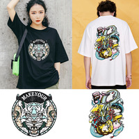 Échantillons gratuits de patch chenille brodé de haute qualité avec broderie personnalisée et patch de fer tissé pour vêtements