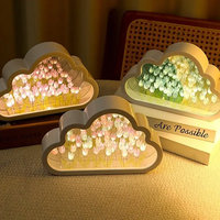 Miroir à nuage fait main, lumière tulipe, fleur artificielle 3D, cadeau créatif, Tunnel, décoration de chambre à coucher, lampe de nuit de table à Led