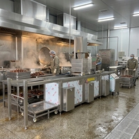 Marmite de cuisson à vapeur à volume personnalisé avec système de levage automatique du panier pour l'usine de snacks à base de viande