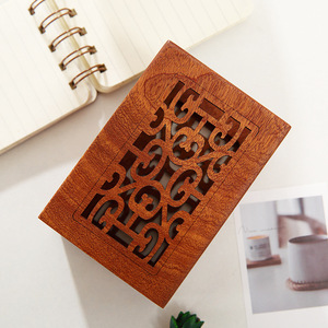 Porte-stylo de bureau en bois d'ébène avec décor ajouré, un ornement créatif pour étudiants et bureaux, porte-stylo multifonctionnel en bois - Product Image 2