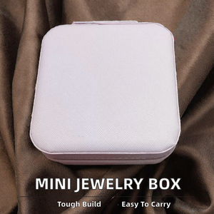 Mini caja de almacenamiento de collar de anillo de doble capa, caja de joyería de cuero rectangular a granel, patrón cuadrado - Product Image 3