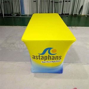 Vente en gros 1.5m de couvertures de table de banquet en spandex réutilisables pour la décoration intérieure fêtes de mariage noël nappe de noël personnalisable - Product Image 1