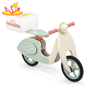 Jouet imaginatif <span class=keywords><strong>2</strong></span>-<span class=keywords><strong>en</strong></span>-<span class=keywords><strong>1</strong></span> <span class=keywords><strong>en</strong></span> <span class=keywords><strong>bois</strong></span> de livraison de pizza vélo d'équilibre et scooter pour les tout-petits W16C367 - Product Image 2