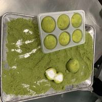 China Fabrikant Automatische Softijs Ijs Mochi Machine Nieuwe 220V Rijstcake Apparatuur Fruit Melk Water Meel