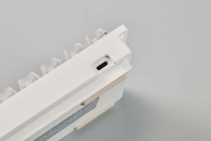 Claviers de jeu avec design étanche USB Type-C et touches multimédias, claviers inclinables réglables pour PC - Product Image 3