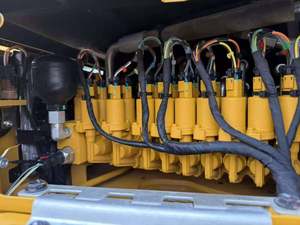 Excavadora de cadenas Caterpillar CAT303 usada de 3 toneladas con certificación CE, miniexcavadora con motor Cummins y bomba de engranajes, buen rendimiento. - Product Image 6