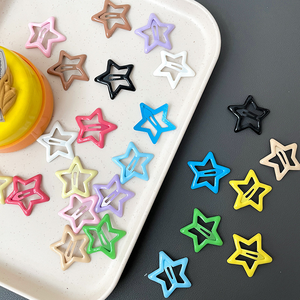 مشابك شعر معدنية ملونة للفتيات والأطفال على شكل نجمة خماسية، إكسسوارات شعر أنيقة وجذابة للأطفال - Product Image 5