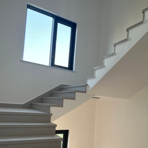 Fenêtres à battants en aluminium à double vitrage, isolées et écoénergétiques, résistantes aux intempéries pour la maison - Product Image 5