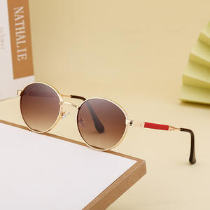 Nouvelles lunettes de soleil rondes pour femmes, protection UV400, verres en PC, monture noire, pare-soleil de classe 2, lunettes de conduite tendance - Product Image 4