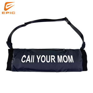 Chauffe-mains de football américain avec poche imperméable au vent en flanelle blanche Chauffe-mains pour jeunes et adultes - Product Image 1