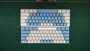 Chuyển đổi màu xanh Bàn phím chơi game 60 phần trăm Gamer teclado nhỏ gọn 61 phím LED Backlit máy tính <span class=keywords><strong>PC</strong></span> có dây trắng Bàn phím cơ khí - Product Image 4