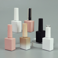 Flacons de vernis à ongles carrés de luxe en verre noir de 10 ml au design unique et tendance, avec bouchon pinceau sérigraphié pour gel UV