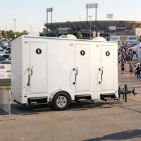 Remorque WC mobile personnalisée à 3 cabines, toilettes portables sur roues pour extérieur, à vendre d'occasion
