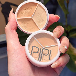 Vente en gros Correcteur de maquillage PIPL 3 couleurs Couvre les taches d'acné-Cicatrices-Peau sèche et grasse Fabricant d'équipement d'origine Correcteur de teint crémeux 3 en 1 direct d'usine - Product Image 1