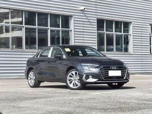 <span class=keywords><strong>2024</strong></span> para <span class=keywords><strong>Audi</strong></span> coche nuevo Sedán <span class=keywords><strong>Audi</strong></span> A3 1,4 T 4 puertas 5 asientos coche de gasolina de alta calidad A3 A4 <span class=keywords><strong>A5</strong></span> Q7 Q5 directo de fábrica al por mayor - Product Image 3