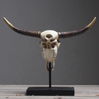Crâne de taureau décoratif de style sud-ouest, tête de bovin en résine avec support pour décoration de table, bureau, maison, ornement tribal bohème