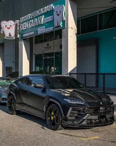 ชุดแต่ง Lamborghini Urus รุ่น URUS อัพเกรดสไตล์สุดหรู คาร์บอนไฟเบอร์  ลิ้นหน้า สเกิร์ตข้าง ดิฟฟิวเซอร์ สปอยเลอร์  ซุ้มล้อ ฝากระโปรง - Product Image 4