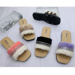 Vente en Gros d'Usine Chaussons à Fourrure Sandales Femme Babouches Claquettes Bon Marché - Product Image 1