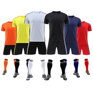 Оптовая продажа: Футбольная форма сборной Италии для Чемпионата мира 2026 года, взрослая и детская версии для болельщиков и игроков, полный комплект, с возможностью индивидуального заказа - Product Image 1