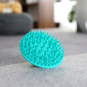 แปรงอาบน้ำสัตว์เลี้ยงซิลิโคนเนื้อนุ่มพร้อมฐานดูดสำหรับการกรูมมิ่งและทำความสะอาด ขนาดปกติ - Product Image 6