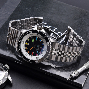 JAETIUM Correa de Reloj de Acero Inoxidable Personalizada OEM a Precio de Fábrica, Hebilla de Mariposa de Lujo, Brazalete de Repuesto de Metal para Reloj de 24 mm - Product Image 6