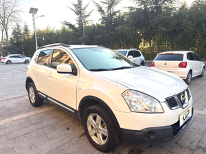 Nissan <span class=keywords><strong>Qashqai</strong></span> <span class=keywords><strong>2012</strong></span> 1.6L Aspirato Naturalmente 2WD Manuale |   SUV Familiare a Guida a Sinistra con Pneumatici R16, Carrozzeria in Metallo, Colore Scuro, Efficiente nei Consumi - Product Image 4