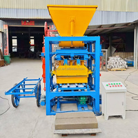 La populaire machine semi-automatique multifonctionnelle robuste et durable de type Kenya 4-26 pour la fabrication de blocs de ciment